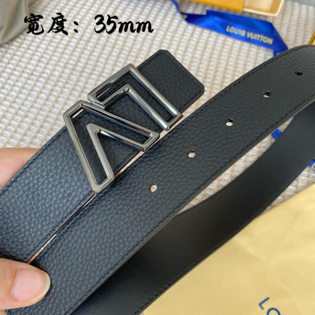 Donkey family S22 fall new belt series [male models] new belt [love] width 3.5cm original factory lychee grain with soft calfskin bottom new hollow letter effect process fine density thick gold plating effect is awesome 👍🏻