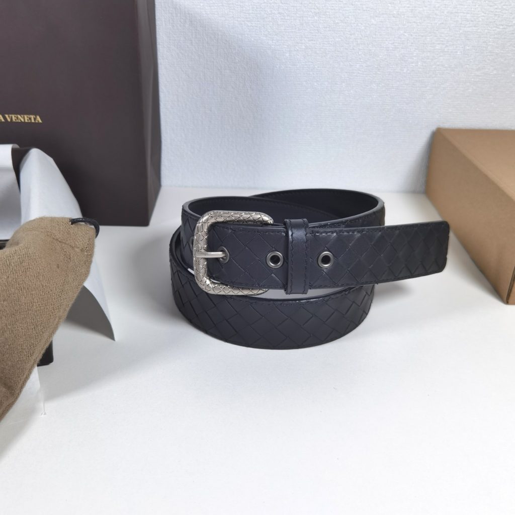 Bottega VenetaMM, Black 🎀 Made of pure handmade cowhide woven, classic business casual model premium belt  Exquisite handcrafted production.