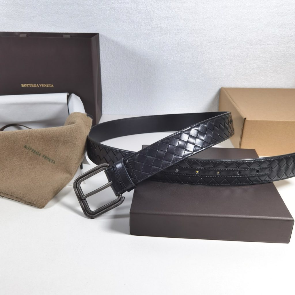 Bottega VenetaMM 🎀 Made of hand-woven cowhide leather, classic business-casual premium belt  Exquisite handcrafted production.