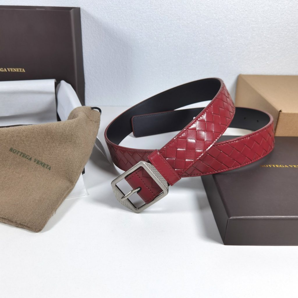 Bottega VenetaMM, date red 🎀 Made of pure handmade cowhide woven, classic business casual model premium belt  Exquisite handcrafted production.