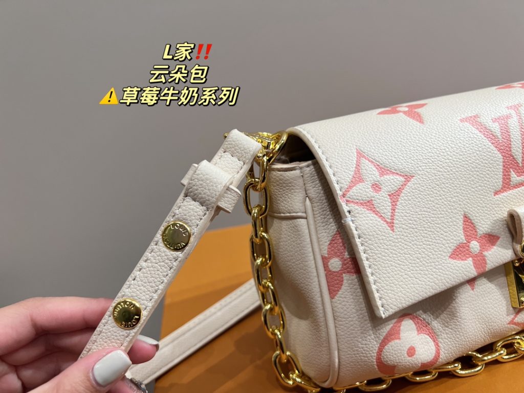 LV Cloud Bag<br>Strawberry Milk Collection<br>Super classic and fashionable<br>Unexpectedly versatile<br>Durable and sophisticated for everyday use<br>A must-have