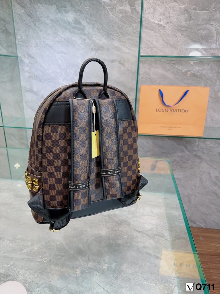 🤎 LV shoulder bag Imported pvc fabric<br>Simple and versatile High value<br>The first choice for daily outings<br>A must-have for cool fashion girls