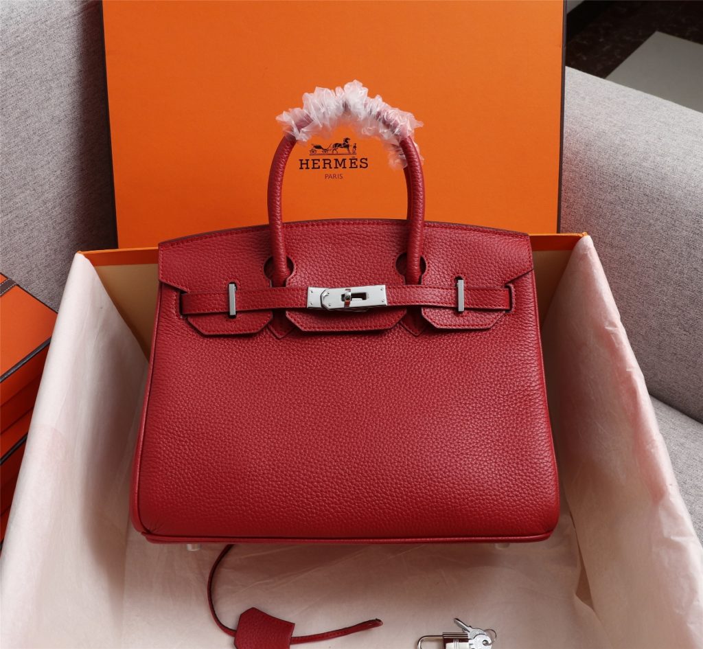 (Original platinum sheet) Hermes Herm è s litchi pattern 💰 👑👑 Imported calf leather 👼 No matter how small the details are, they are clear at a glance 😱💅 🏻 Steel hardware, never fade ✌ 🏻️ ➰ Let's talk about details 👑💅 🏻 💋🈯 ️ 😈 A must-have item for celebrities to show elegance 💣