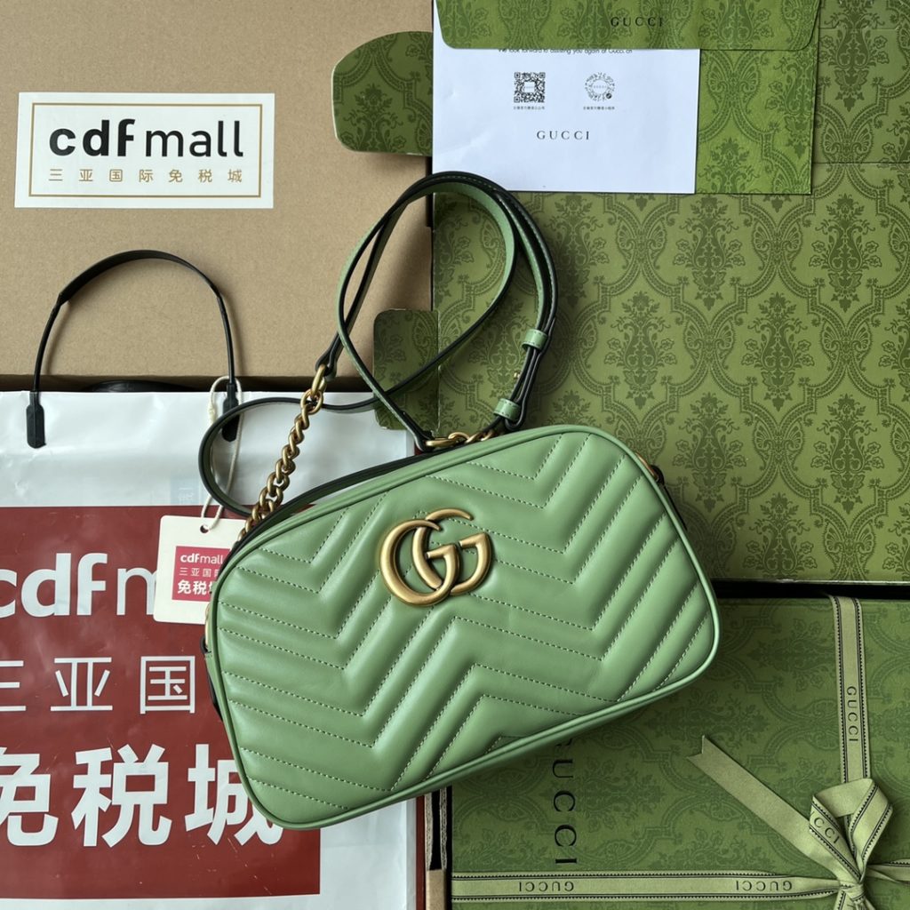 📣📣📣 [Original leather 🌈 (Cdfmall Sanya duty-free shop handbag] 🔥🔥 Have you accepted the irresistible beauty package? GG Marmont series, 🐯 Elegant and exquisite design has captured the hearts of many young girls! At the same time, it is also a must-have piece for global talent! Great! (Black G hardware vacuum electroplating, not easy to fade) Model: 447632. Size: 24 * 12 * 7cm. Color: light green/original leather.