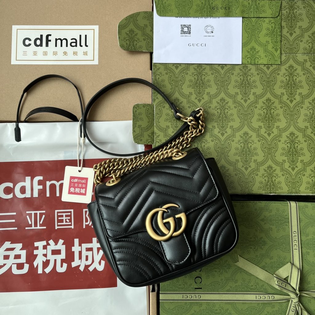 📣📣📣 [Original leather 🌈 (Cdfmall Sanya duty-free shop handbag] 🔥🔥 Have you accepted the irresistible beauty package? GG Marmont series, 🐯 Elegant and exquisite design has captured the hearts of many young girls! At the same time, it is also a must-have piece for global talent! Great! (Black G hardware vacuum electroplating, not easy to fade) Model: 447632. Size: 24 * 12 * 7cm. Color: light green/original leather.