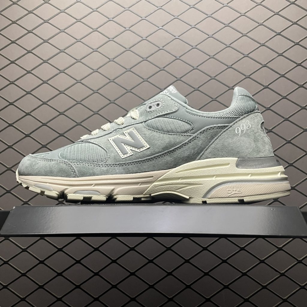 Local self-fetching New Balance New Bailun MR993KH1 Retro Casual Running Shoe Size: 36 36.5 37 37.5 38 38.5 39.5 40 40.5 41.5 42 42.5 43 44 44.5 45 Number: 29DCEE206