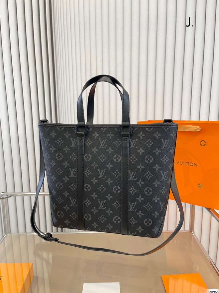 lv tote bag Yayoi Kusama<br>Give a person the first look is very high class<br>I can not say the charm<br>Street daily with the first choice<br>Size: 30 29