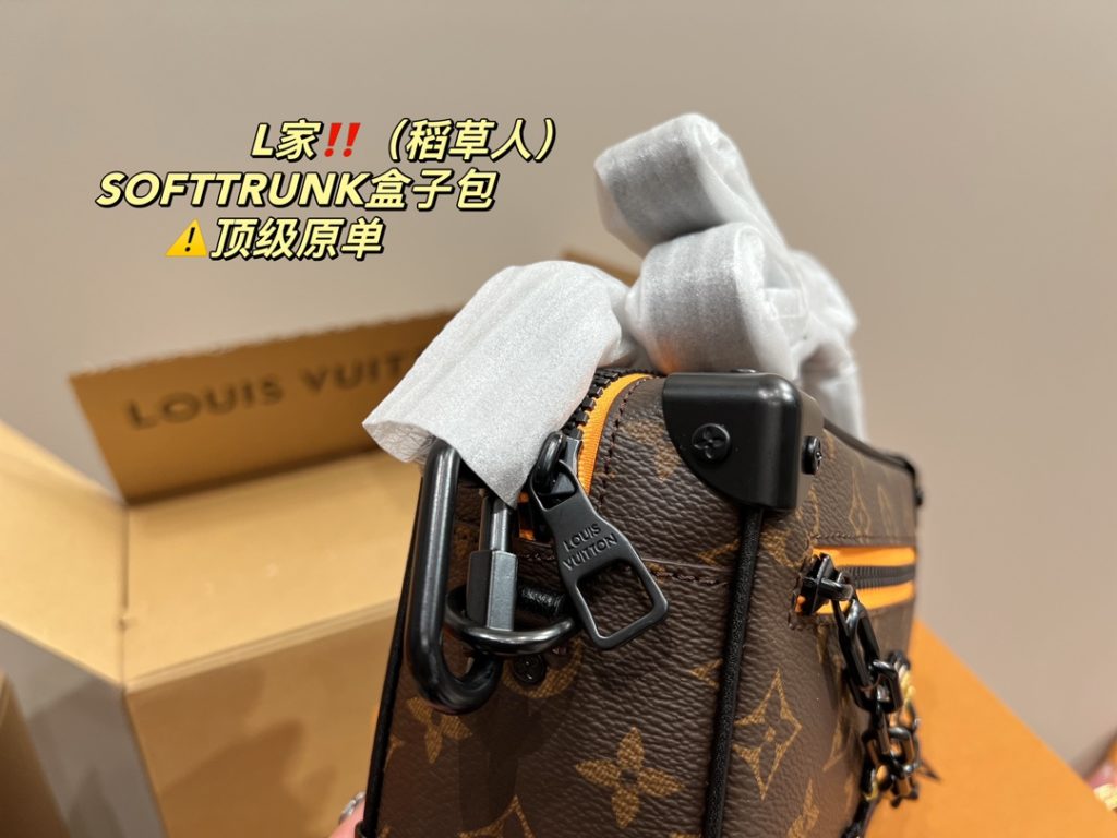 LV box bag scarecrow Softtrunk<br>⚠️ top original single<br>Ceiling series<br>Was surprised by its face value<br>Simple atmosphere fashionable sense