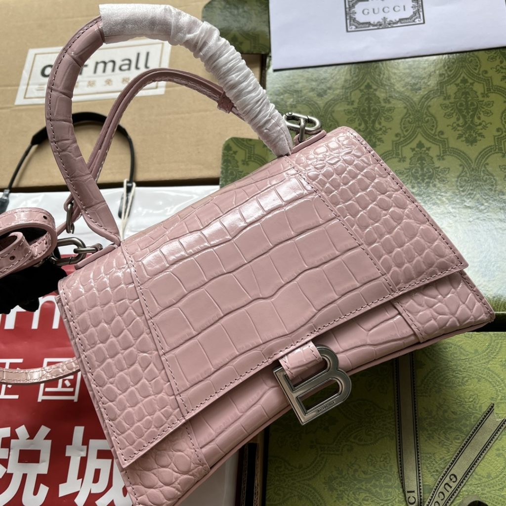 📣📣📣 [Original leather 🌈 (Cdfmall Sanya duty-free shop handbag] 🔥🔥 The first launch of BALENCIAGA in the whole network × GUCCI joint name ‼️ On the centenary of GUCCI's birth, the new 