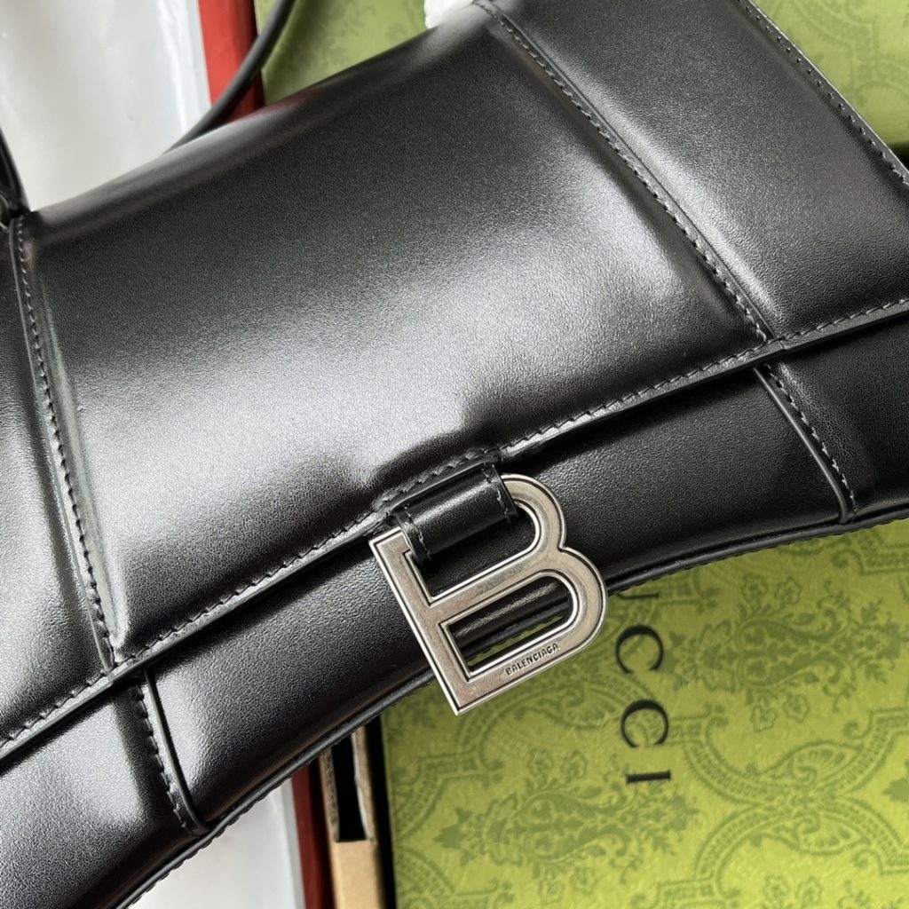 📣📣📣 [Original leather 🌈 (Cdfmall Sanya duty-free shop handbag] 🔥🔥 The first launch of BALENCIAGA in the whole network × GUCCI joint name ‼️ On the centenary of GUCCI's birth, the new 