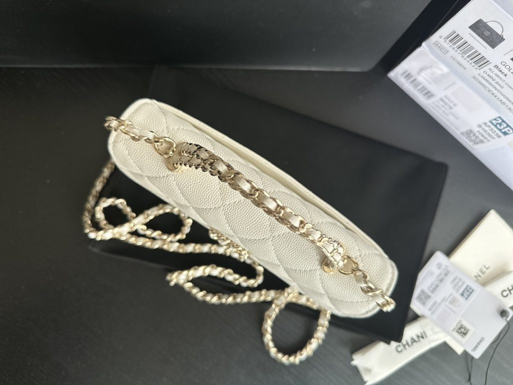 23p new kelly chain hollow handle small grain grain cow leather light gold hardware size: 18.5cmx10.5cmx5cm model: 3238