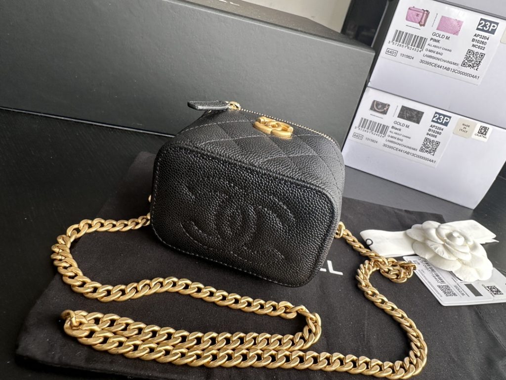 3p new product box bag ball grain cow leather retro hardware size: 16cmx8cmx10cm model: 3204