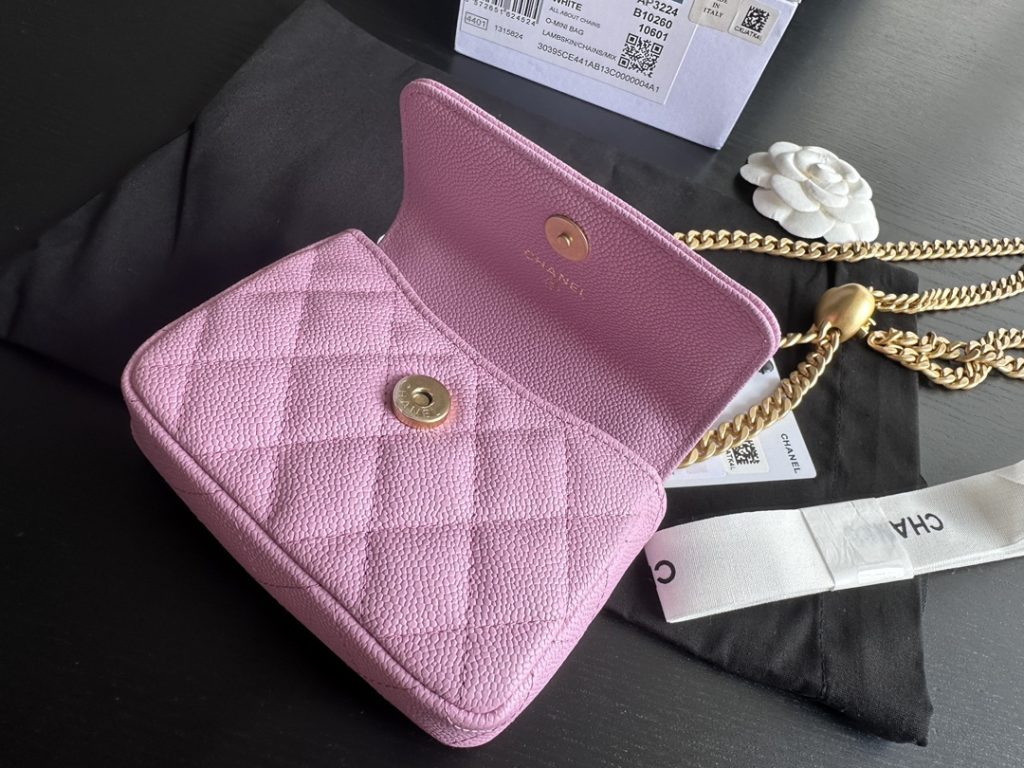 23p new change bag ball grain cow leather retro hardware size: 12.5cmx9cmx3cm model: 3224