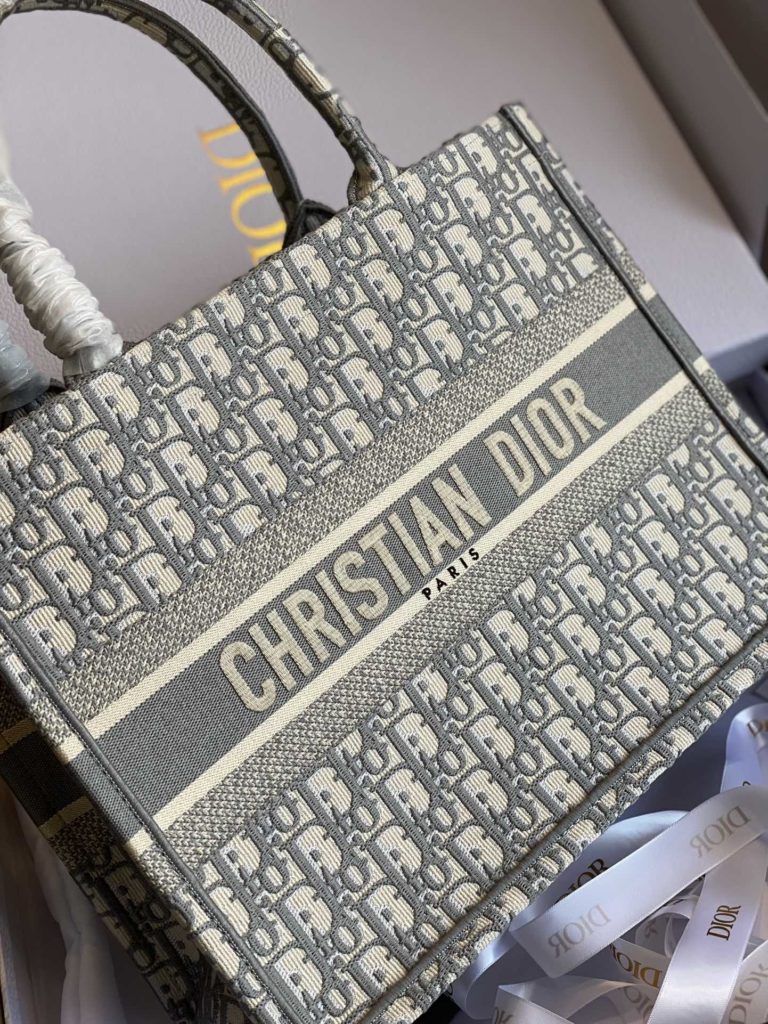 Dior tote bag/Customer order