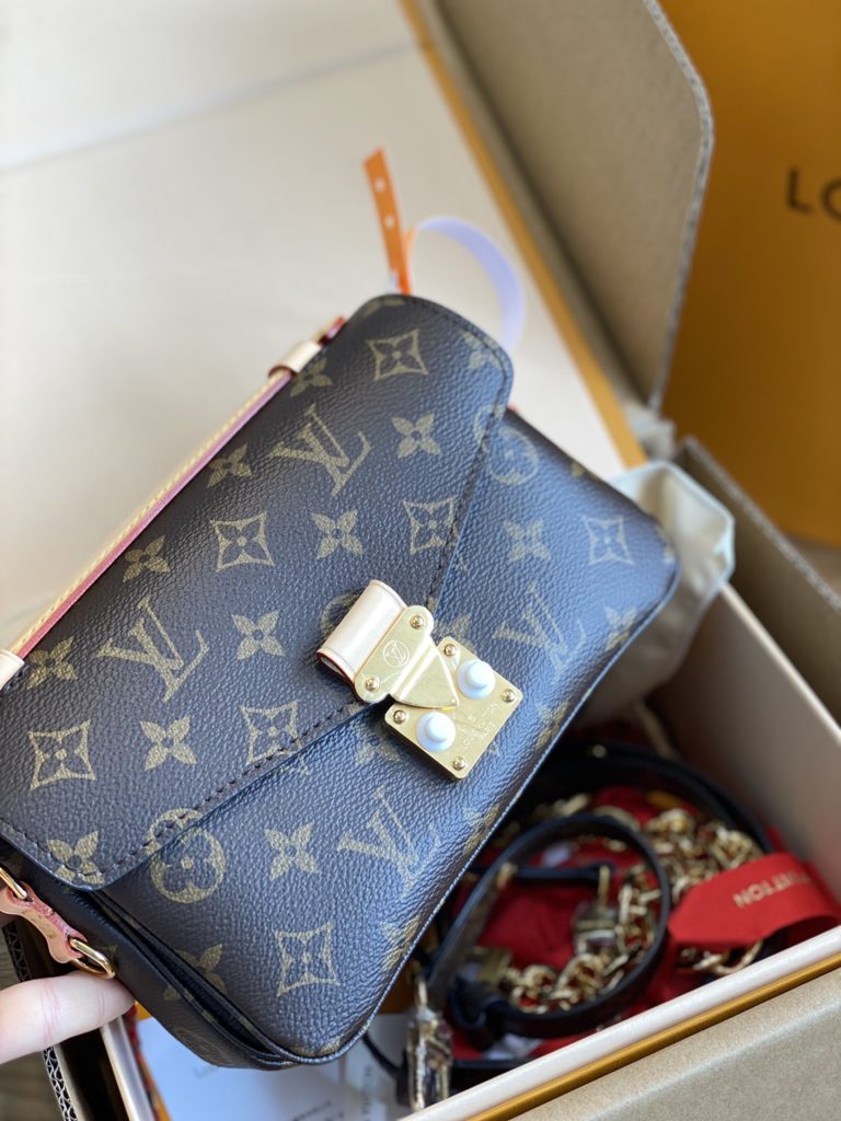 Louis Vuitton Monogram Messenger Bag/Customer Order