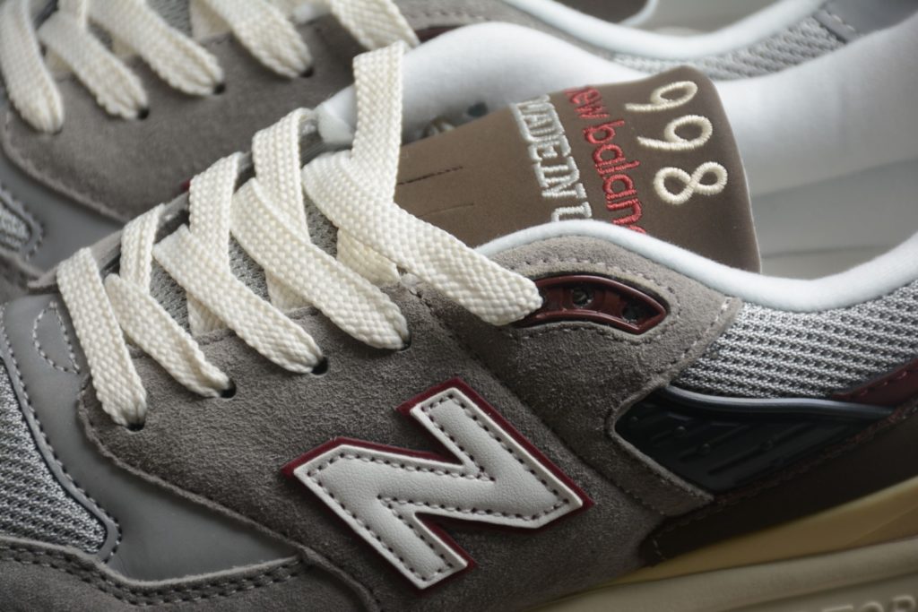 New Balance RC NB998 series US-made M998GNR uses raw materials and glue to supply Tmall Mixer's various special counters and shopping malls with a full set of molds. The front and rear soles are combined in sections. The sole is made of pure original leather. The size of the top skin with pores is 39.5 40 40.5 41.5 42 42.5 43 44