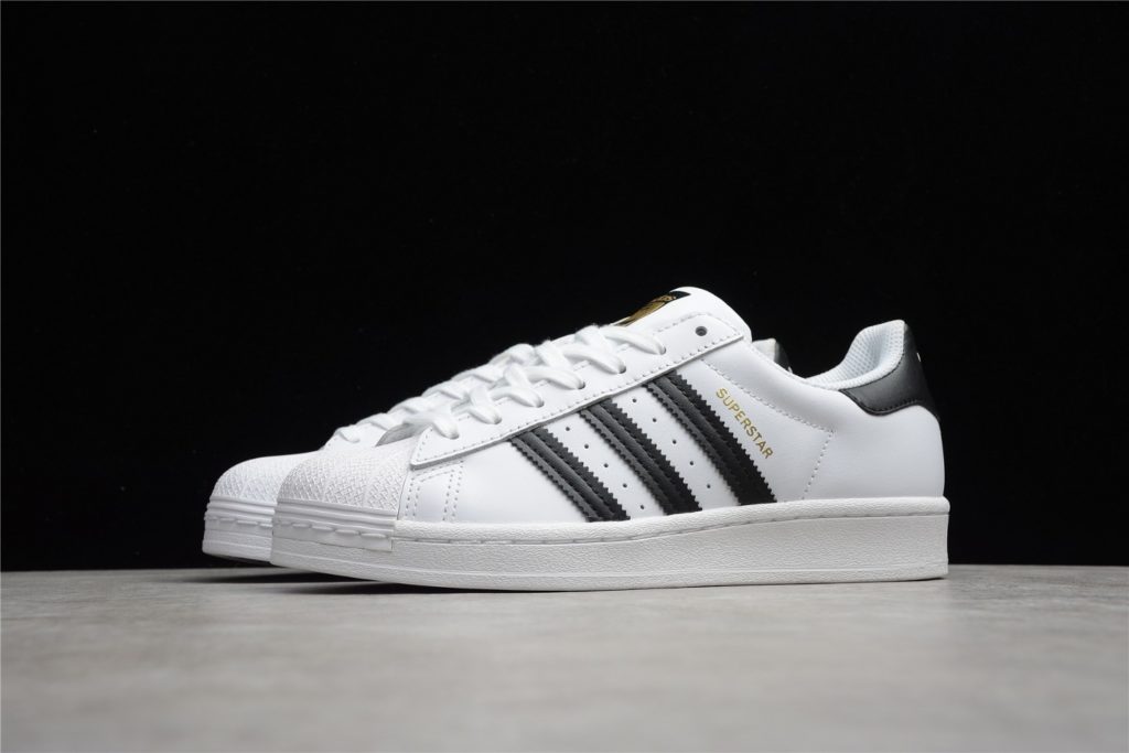 Adi Superstar W shell head white black gold standard article number: EG4958 Size: 36 36.5 37 38 38.5 39 40 40.5 41 42 42.5 43 44 44.5 45