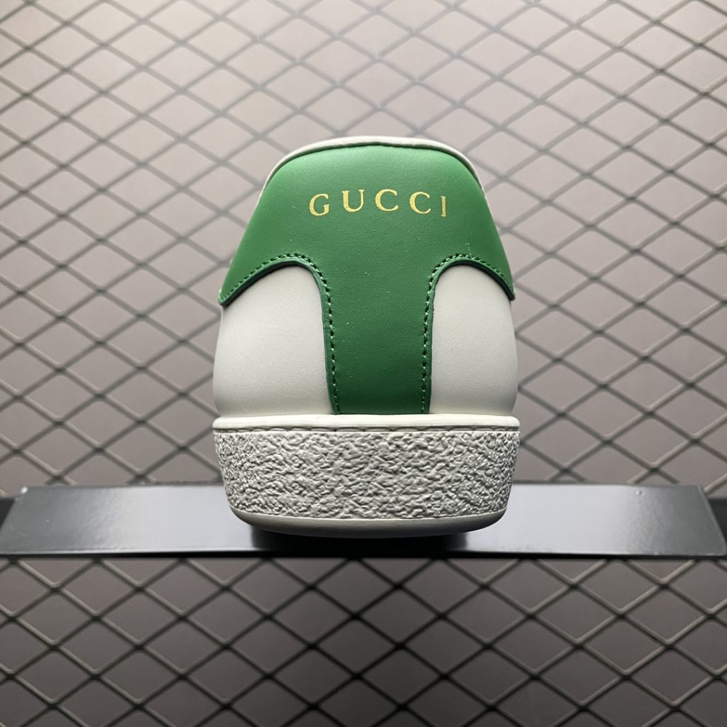 Gucci Ace low-top casual board shoes, the highest version of the original shoes on the market, develop a full set of special cabinet packaging materials and accessories imported ultra-soft calfskin from the same factory, genuine silk dust-proof shoe cover bag, the original Sydney shape ultra-soft sandpile paper ball, correct seamless fine rubber technology, correct goodyear glue-free process, last pasting error 0.05mm, maximum bending, never opening collagen shoes, consistent effect, environmental protection and tasteless size: 35 36 37 38 39 40 41 42 43 44