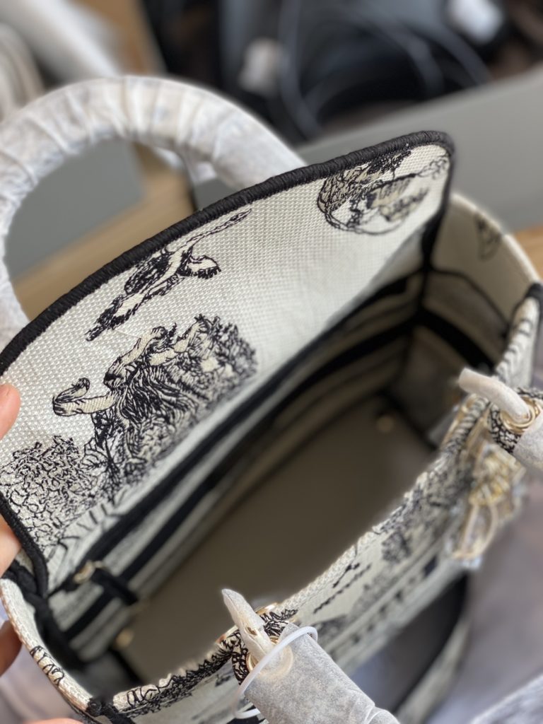 DIOR Medium Diana Bag/Customer order