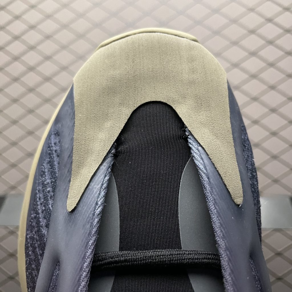 AD Adidas Yeezy 700V3 