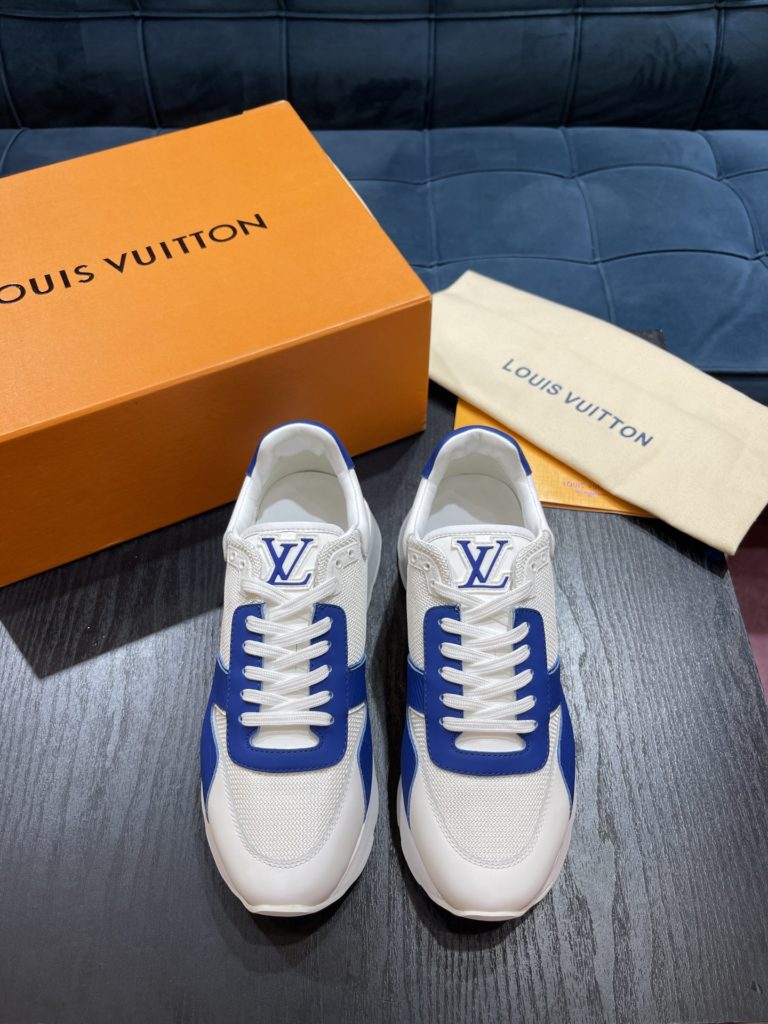 LV Louis Vuitton Shoe Show Up Shoe uses Monogram and Damier patterns to build a soft knit upper, with a thick but lightweight rubber outsole, which is decorated with the Louis Vuitton logo and Monogram flowers. SIZE 38-45