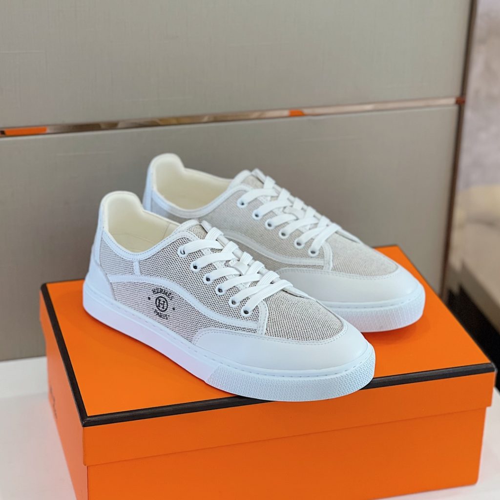 Herme * Emma GET Men's sneakers H Canvas and calfskin sneakers are decorated with the brand logo template cut-out logo. Suitable for spring and summer wear, creating a fashionable look. Cotton canvas and calf leather, goat leather lining, rubber outsole size: 39-44 (38.45 custom made)