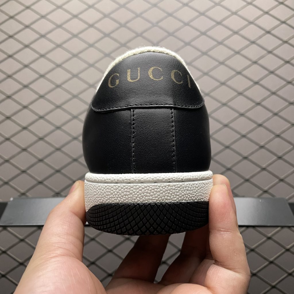 Gucci Screener GG Enamel Retro Casual Board Shoes Exclusive for Quality Original Shoes Development Correct Last Shape Correct Goodyear Adhesive Free Wiring Process Accessories Complete Imported Leather/Original Towel Lining Crafted to Maximize Its Materials and Details Have Been Strived to Restore the Company's Authentic Real Time Photography As Seen in the Picture, Be Careful Against Mixing Sizes: 35 36 37 38 39 40 41 42 43 44