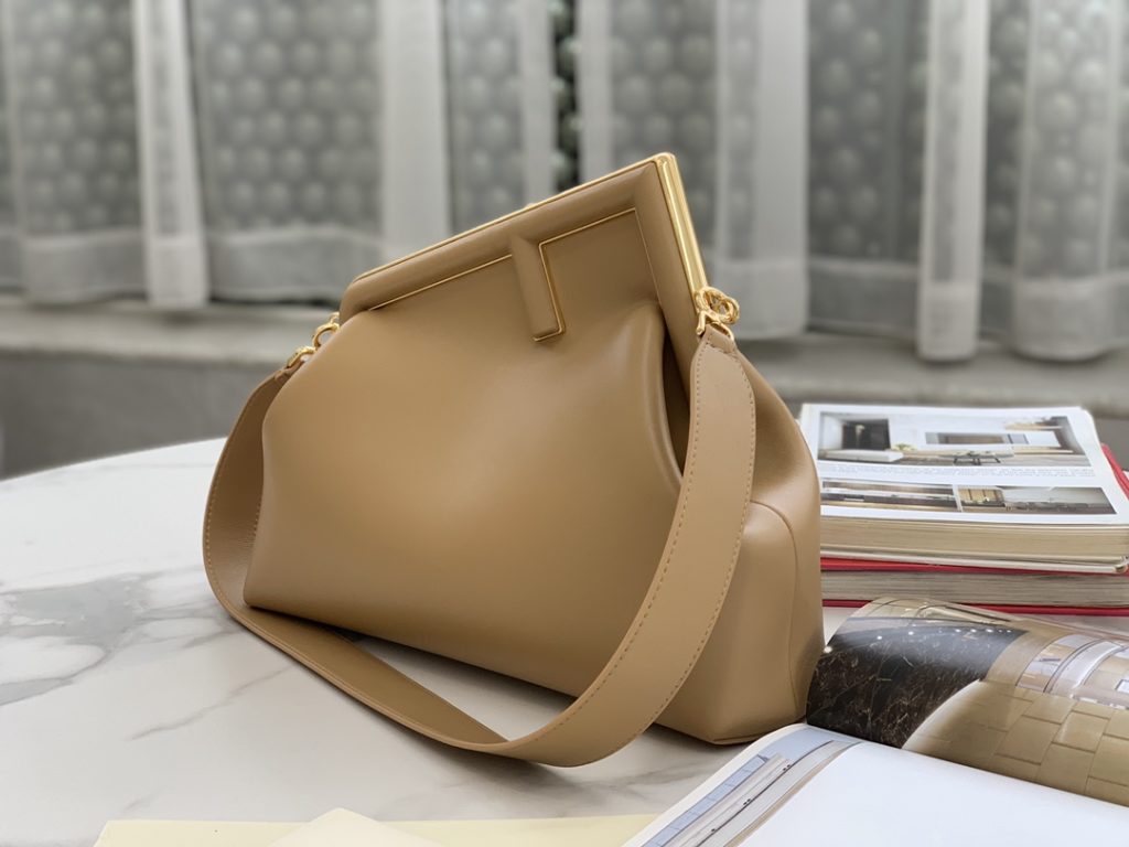 Fendi Fendi's new shoulder bag First is really amazing! 