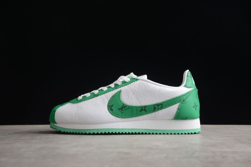 A04B NIke Cortez 72 CLASS IC CORTEZ NYLON PREN LV 1A9VAO SIze：36 36.5 37.5 38 38.5 39 40 40.5 41 42 42.5 43 44