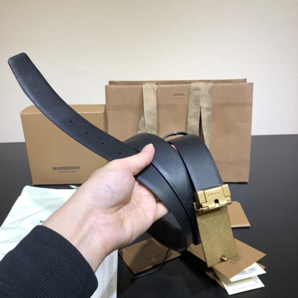 Burberry belt