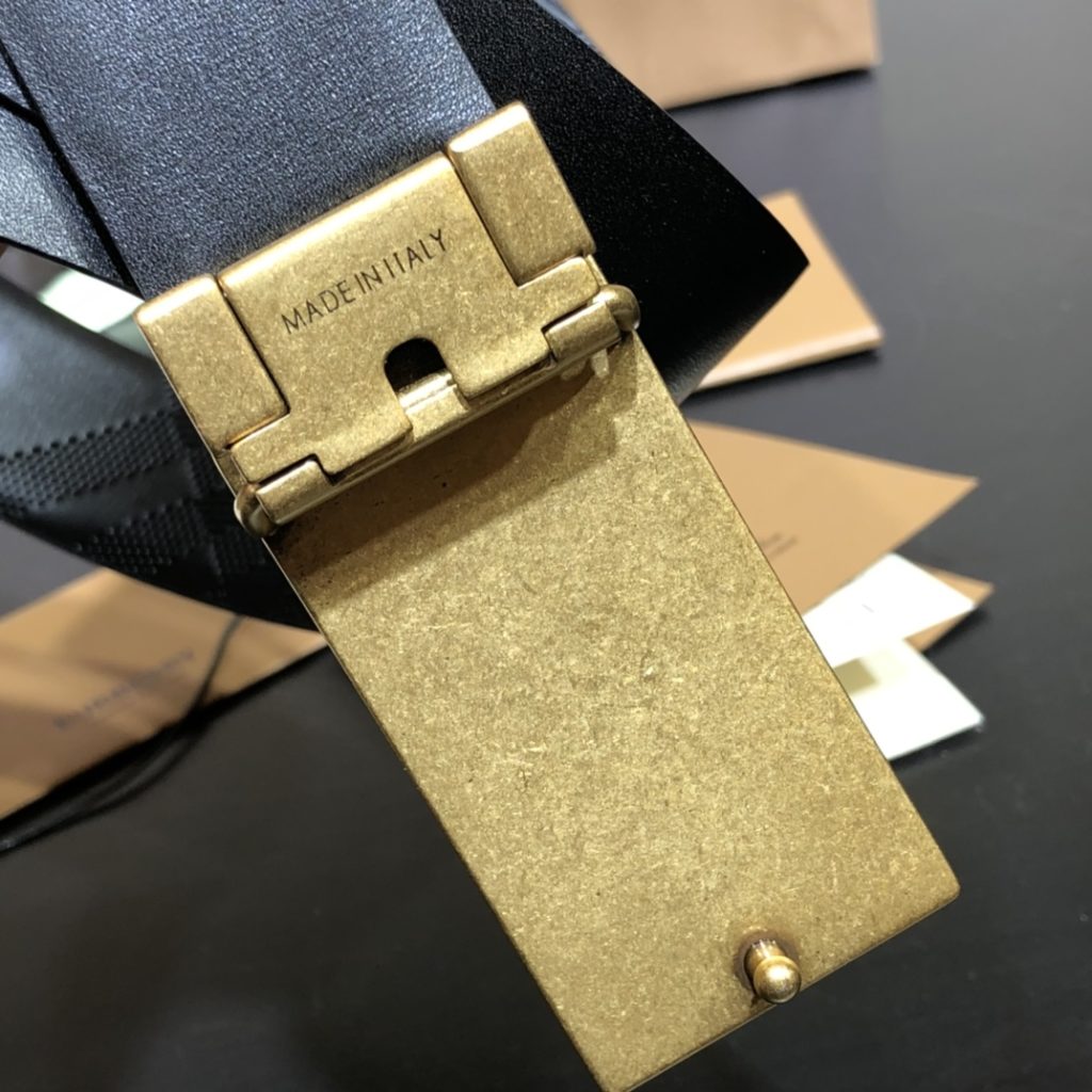 Burberry belt