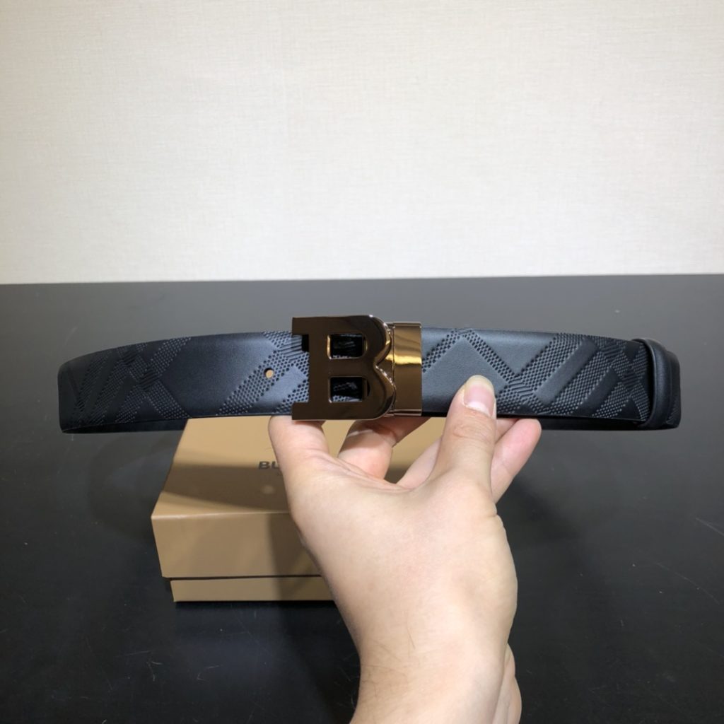 Burberry belt