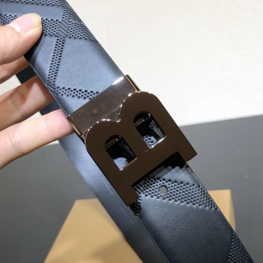 Burberry belt