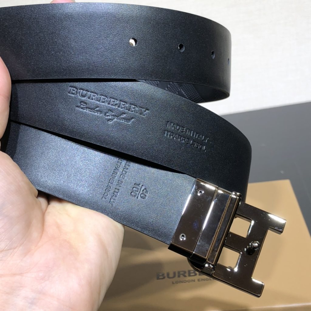 Burberry belt