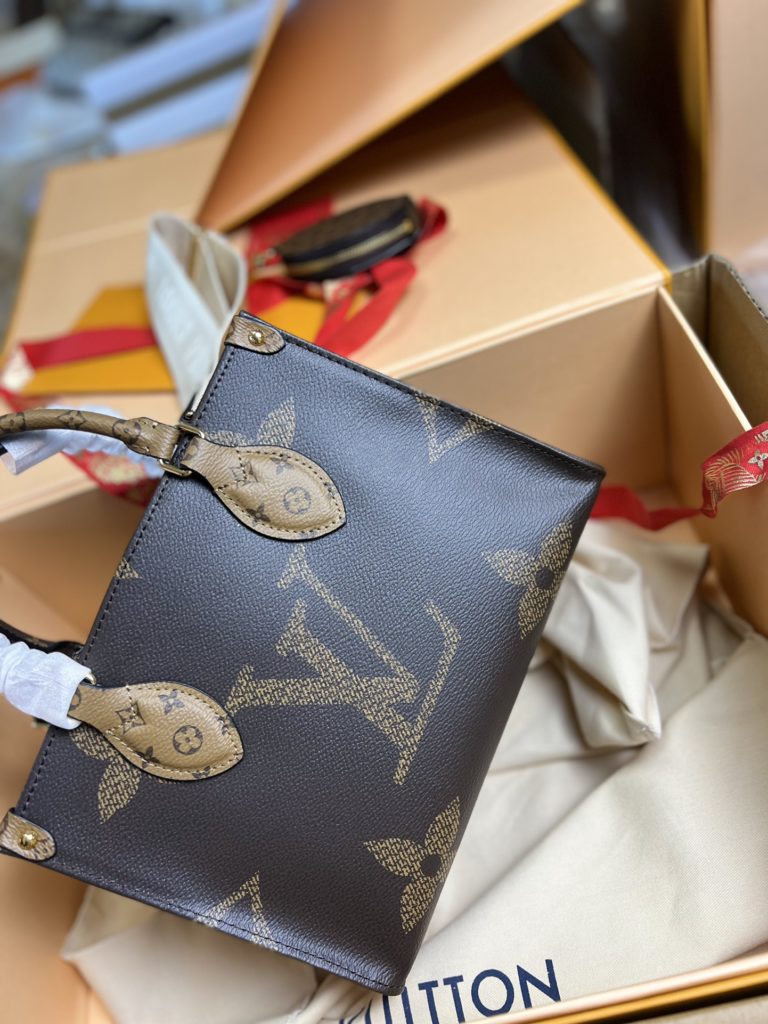 Louis Vuitton Bag