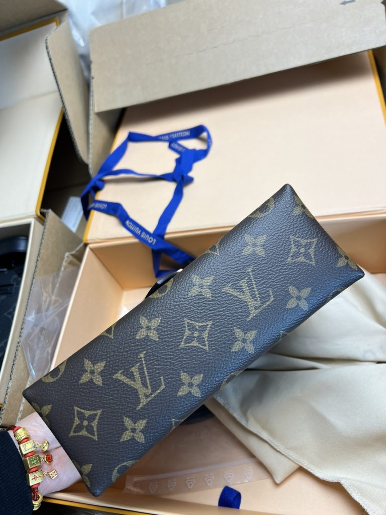 Louis Vuitton Bag