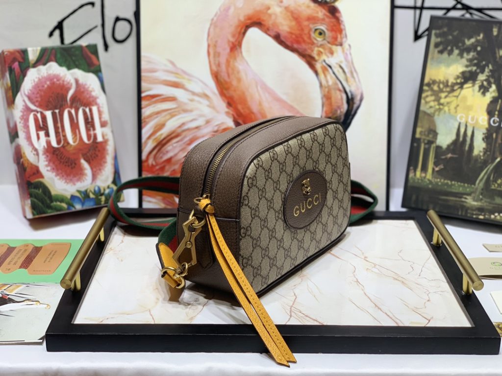 [With a full set of counter packaging] The top level original 476466 arouses your desire to cut hands! This cross body bag recommended by fashion expert Xiao Bai, don't hesitate! Fashion enough, versatile enough, hands free, easy to travel. Size 24 × fifteen × 7.5cm