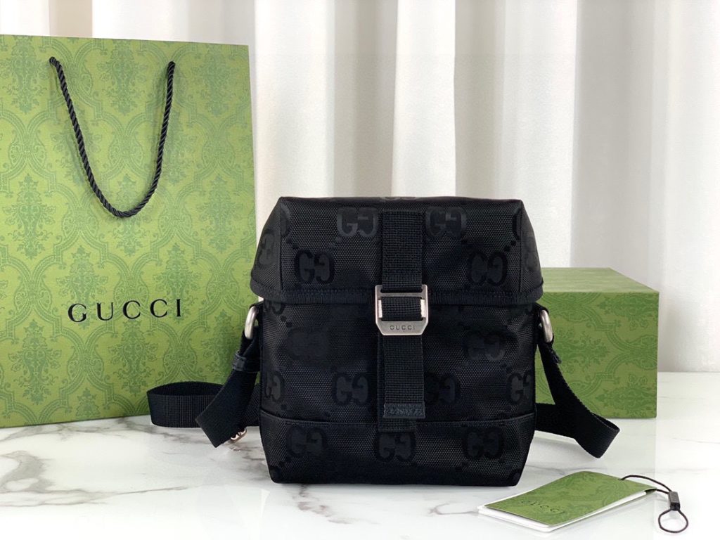 ❤️❤️ GUCCI OffTheGrid series, black nylon made from recycled yarn and 100% recycled nylon as the main fabric, black ribbon piping, model size 643858g, size 16X18.5X7cm