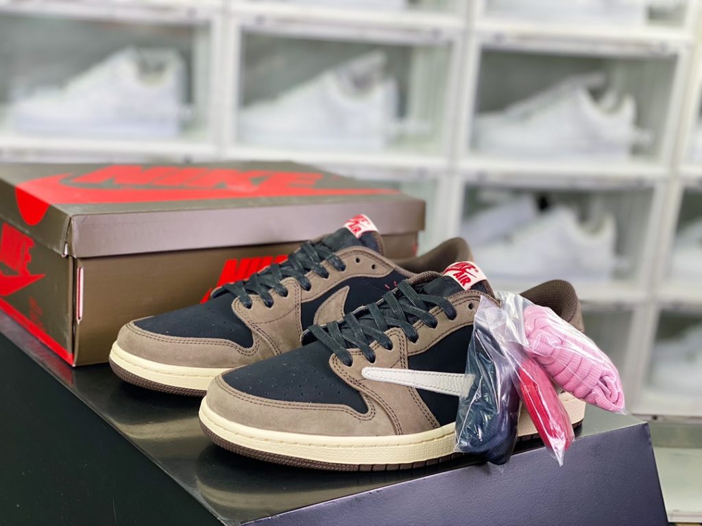 Travis Scott x [Nike] Air Jordan 1 Retro Low OG 