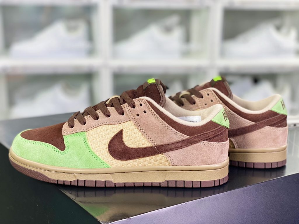 Kickshawaii x [Nike] SB Dunk Low 