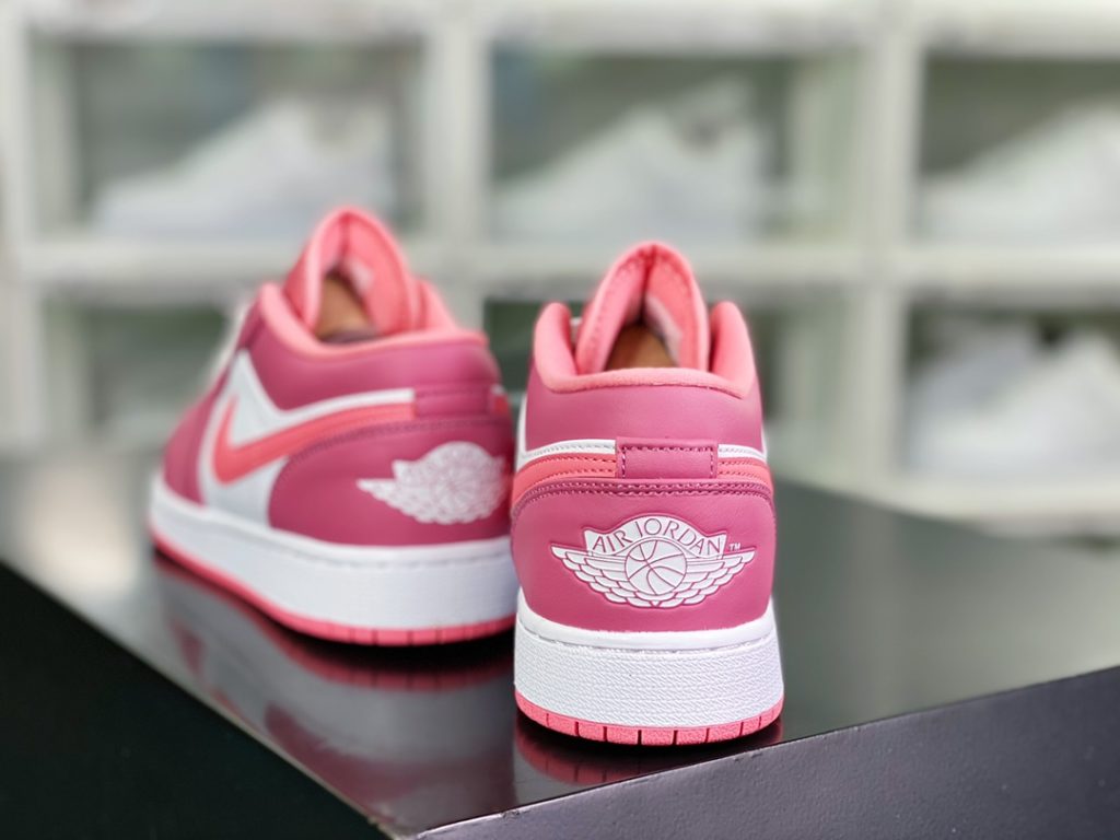 Wmns Air Jordan 1 Low GS 