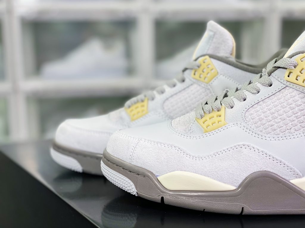 Air Jordan 4 Retro SE Craft 