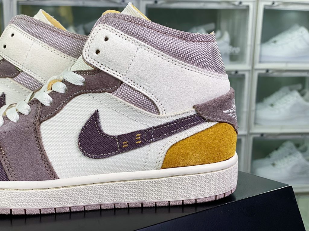 Air Jordan 1 Mid 