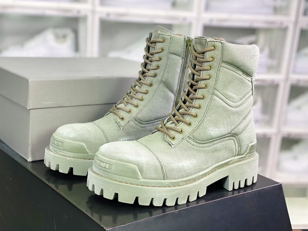 Balenciaga military boots, private molded outsole, antique craftsmanship effect workwear boots 10