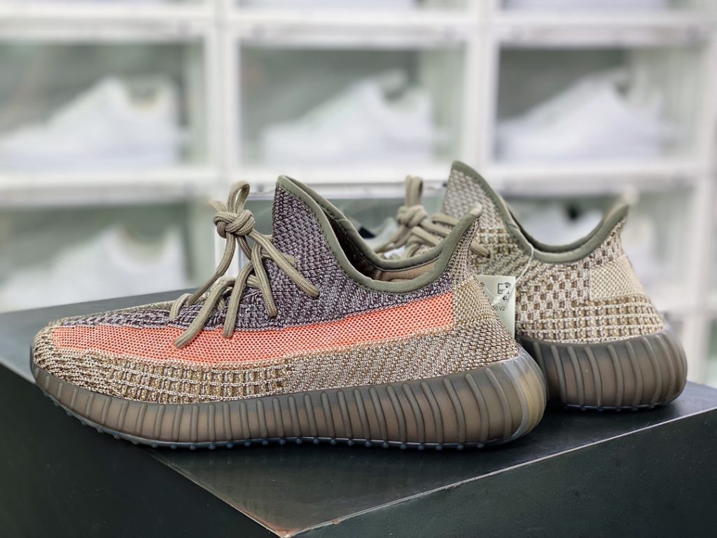 Kanye West x Yeezy Boost 350 V2 