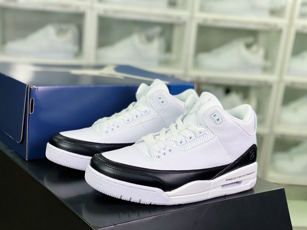 Wmns Air Jordan 3 Retro 