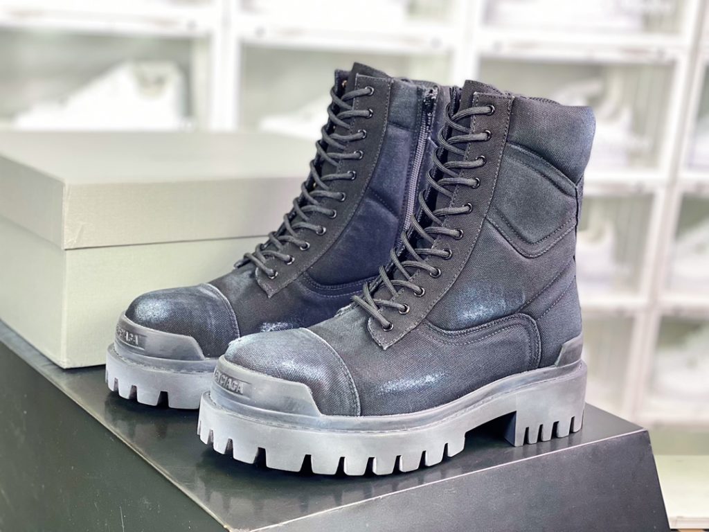 Balenciaga military boots, private molded outsole, antique craftsmanship effect workwear boots 10