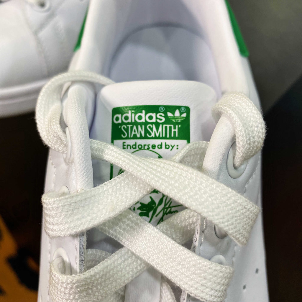 Adidas Originals Stan Smith Green Tail Summer's light and simple Japanese color scheme with simple language expression. Imported calf leather and rubber outsole are used to create a timeless classic small white shoe. First choice 10