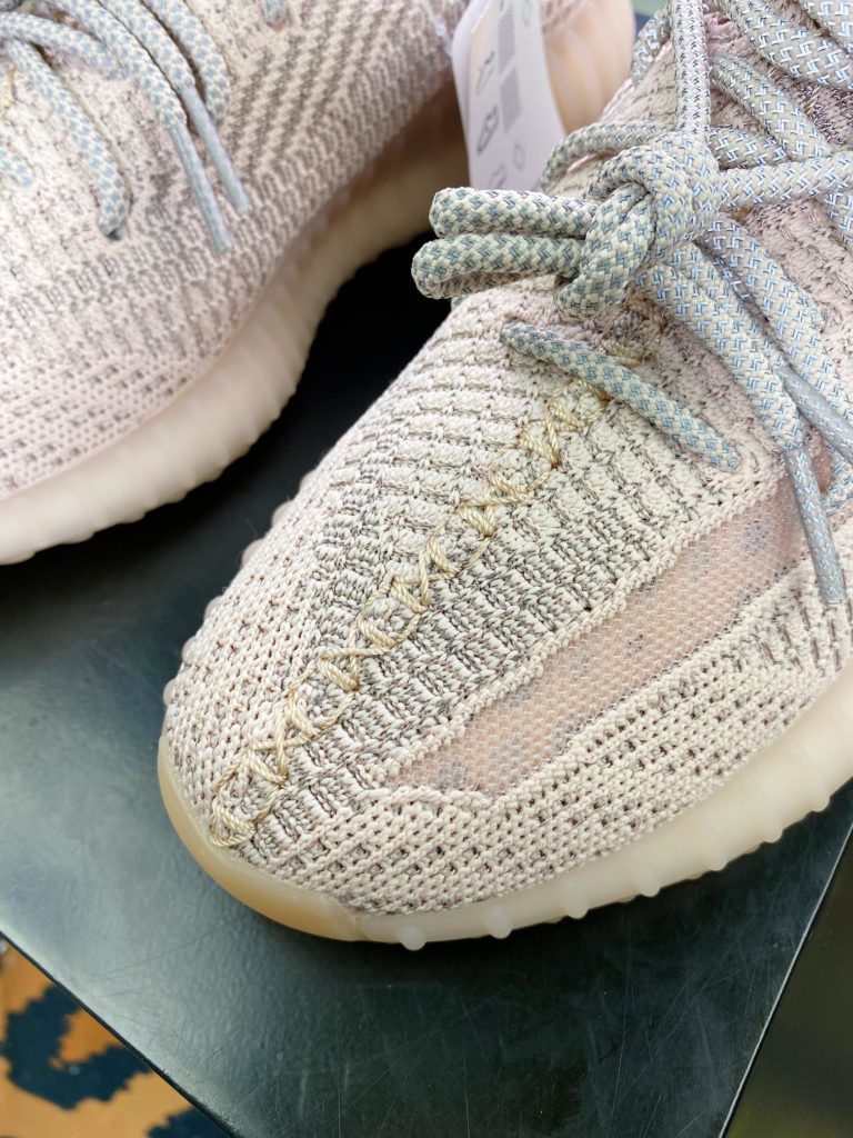 Kanye West x Yeezy Boost 350 V2 