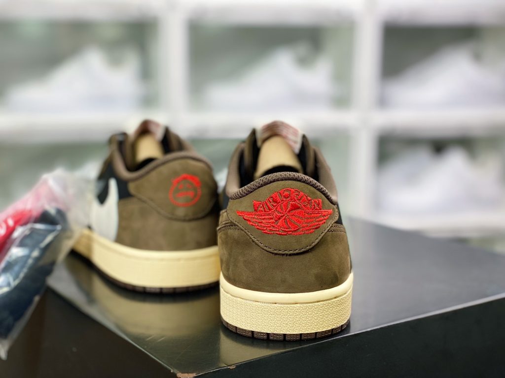 Ragment design x Travis Scott x Air Jordan 1 High OG SP 